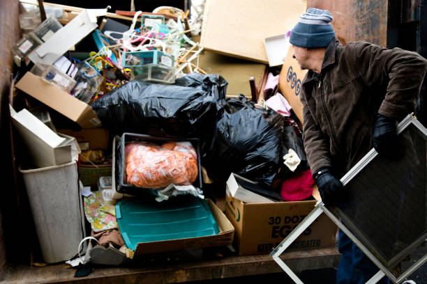 Best Yard Waste Removal  in Woodridge, IL
